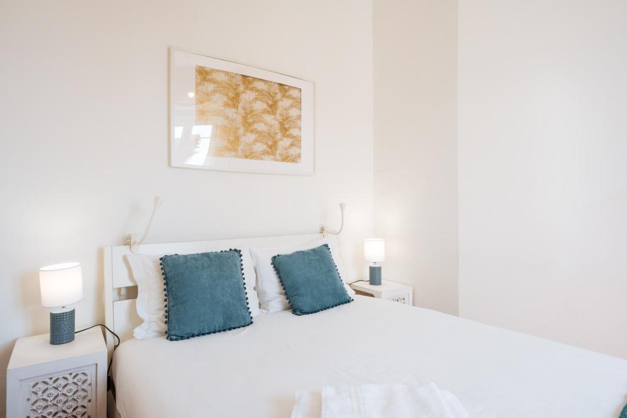 One-Bedroom Apartment River View